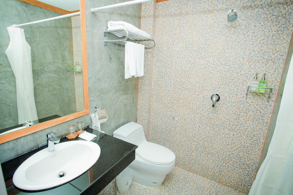 Chaphone Guesthouse Phuket Eksteriør bilde