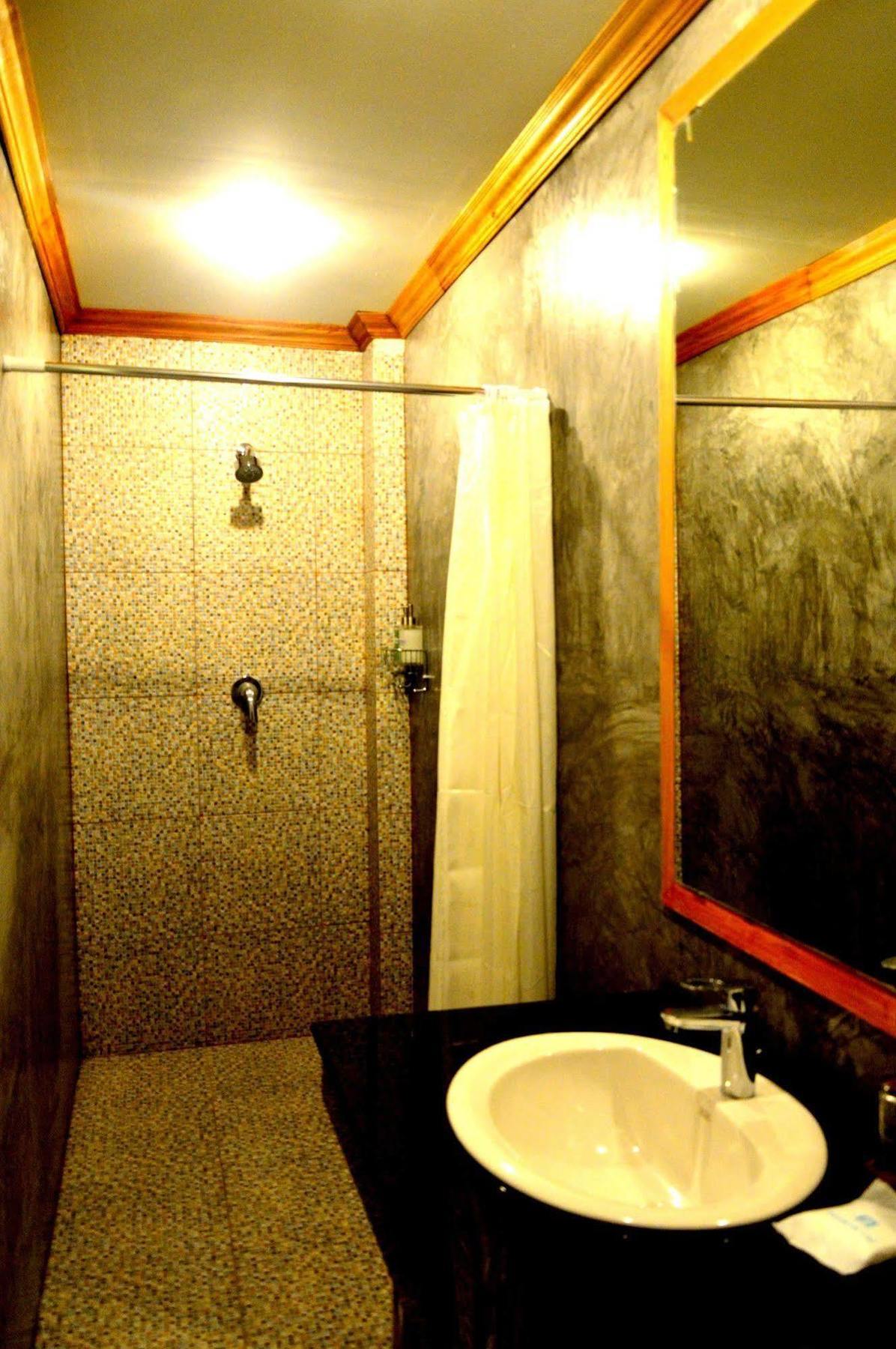 Chaphone Guesthouse Phuket Eksteriør bilde